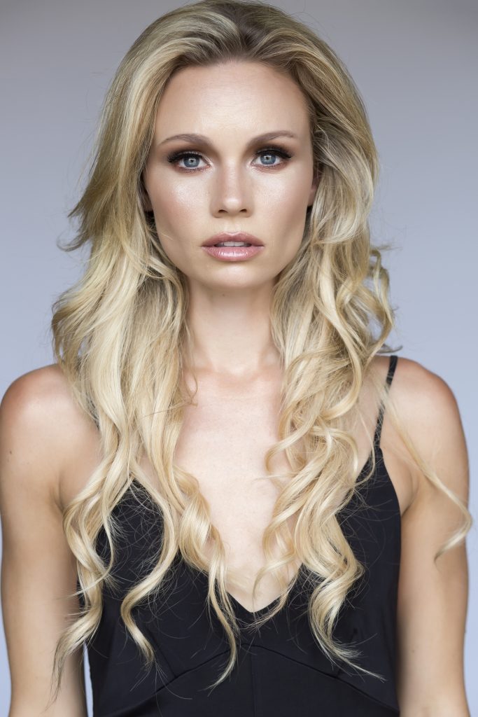 Ceramic Vs. Titanium Hair Straightener - Which One Is Better